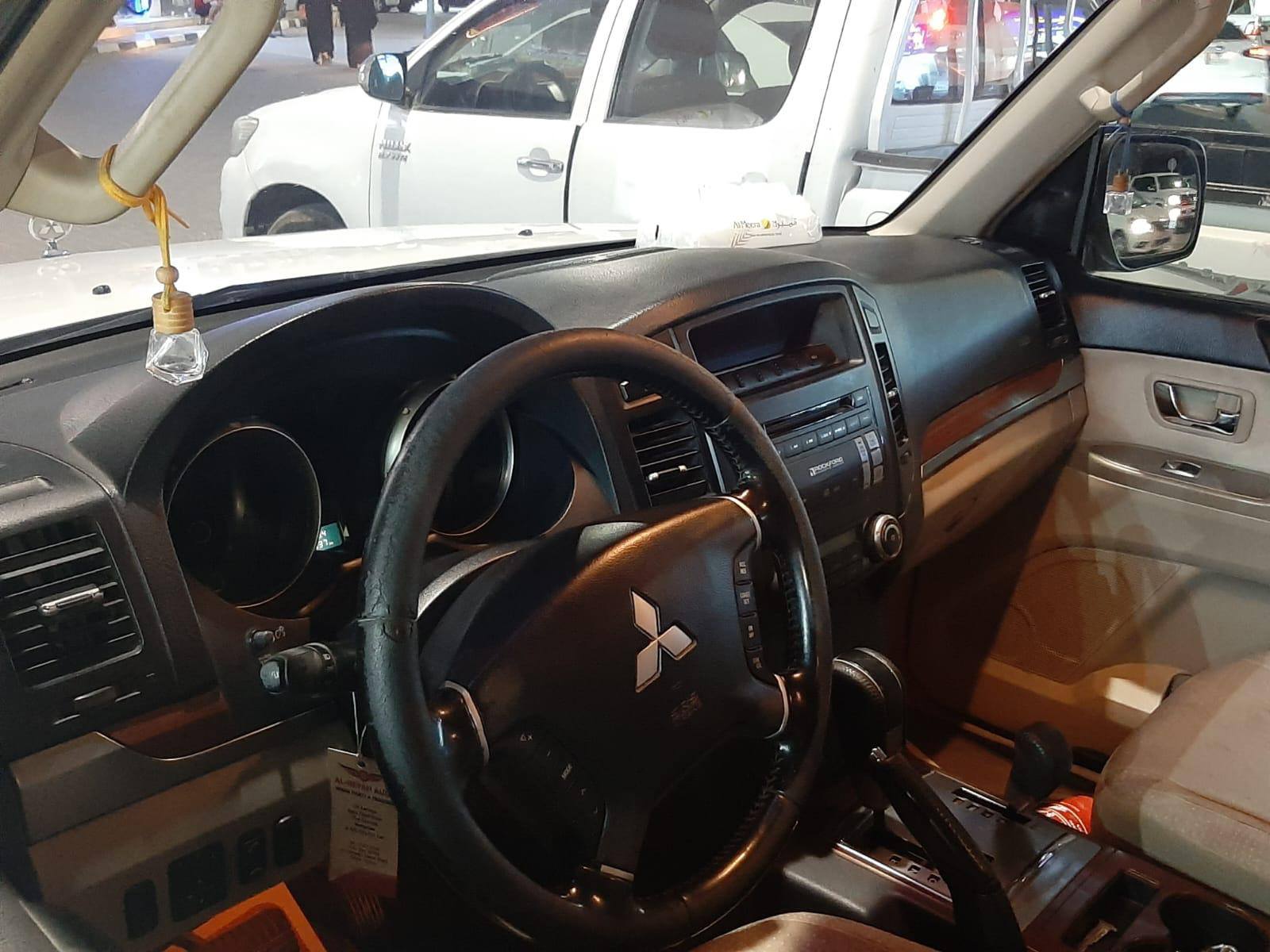 Mitsubishi Pajaro 2008