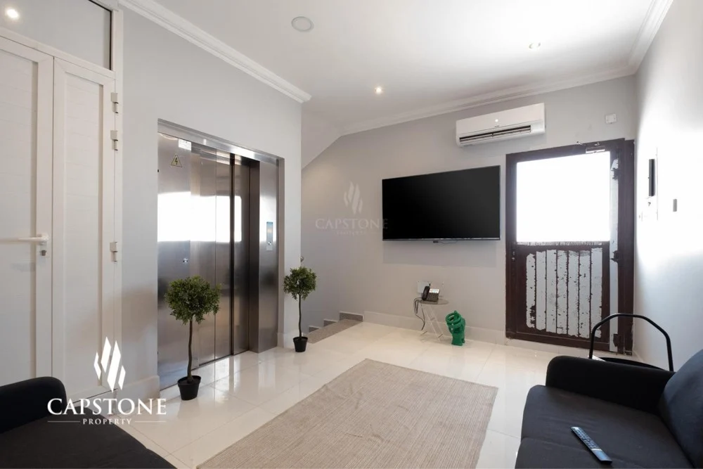 Large Size Flats+Single Studio