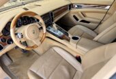 PORSGHE PANAMERA 2012