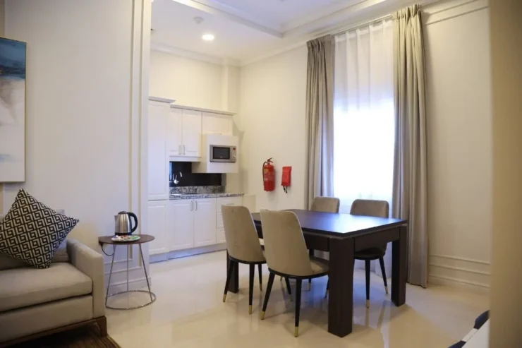 flats for rent in old airport