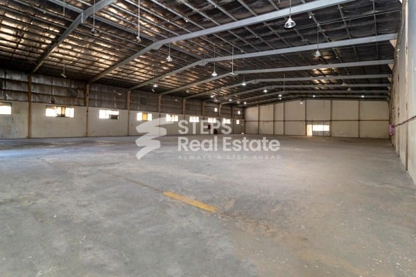 1,300 sqm Warehouse for Rent