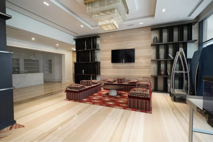 Big 1 BHK For Rent in C Rin