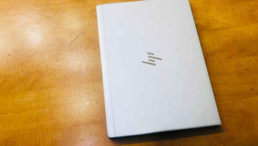 HP ELITEBOOK 840 G5 + DOCKING STATION