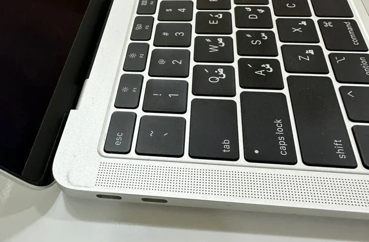 Apple MacBook Air