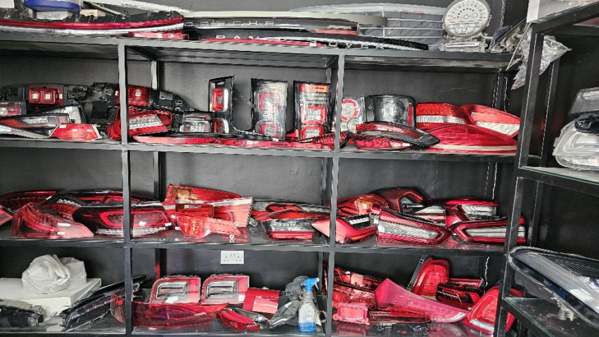 V8Gm garage