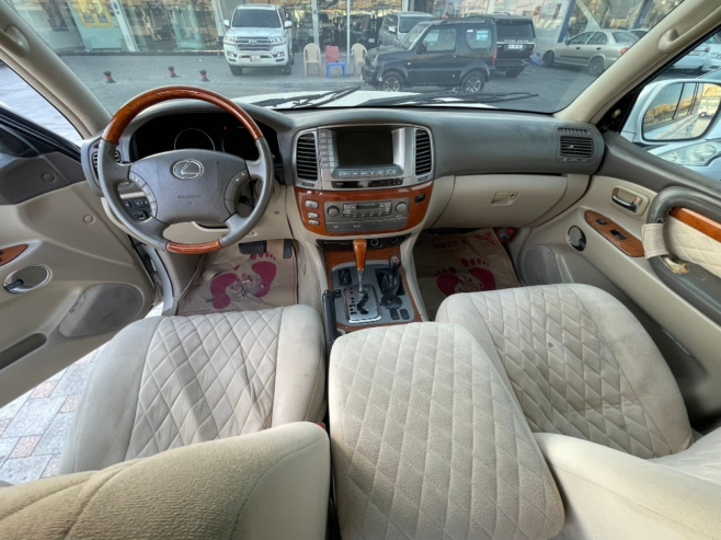 Lexus 2006 model in good conditio