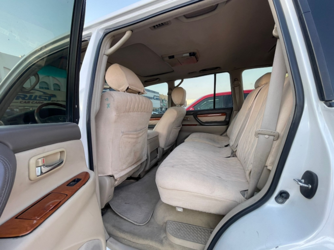 Lexus 2006 model in good conditio