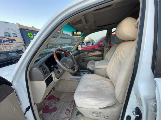 Lexus 2006 model in good conditio