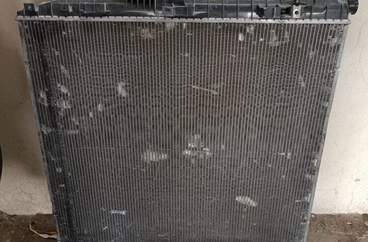 radiator Nissan patrol 2017
