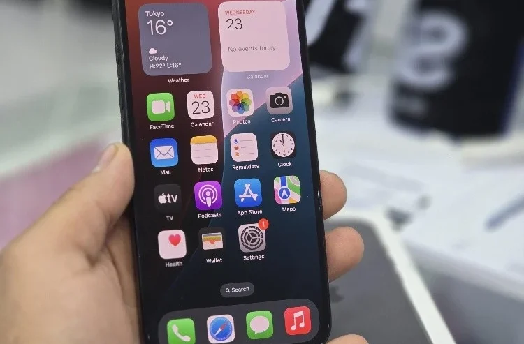 Apple iPhone 16 256GB – Black