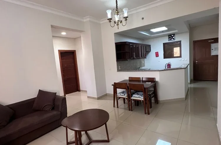 metro Doha 1bhk-half furniture