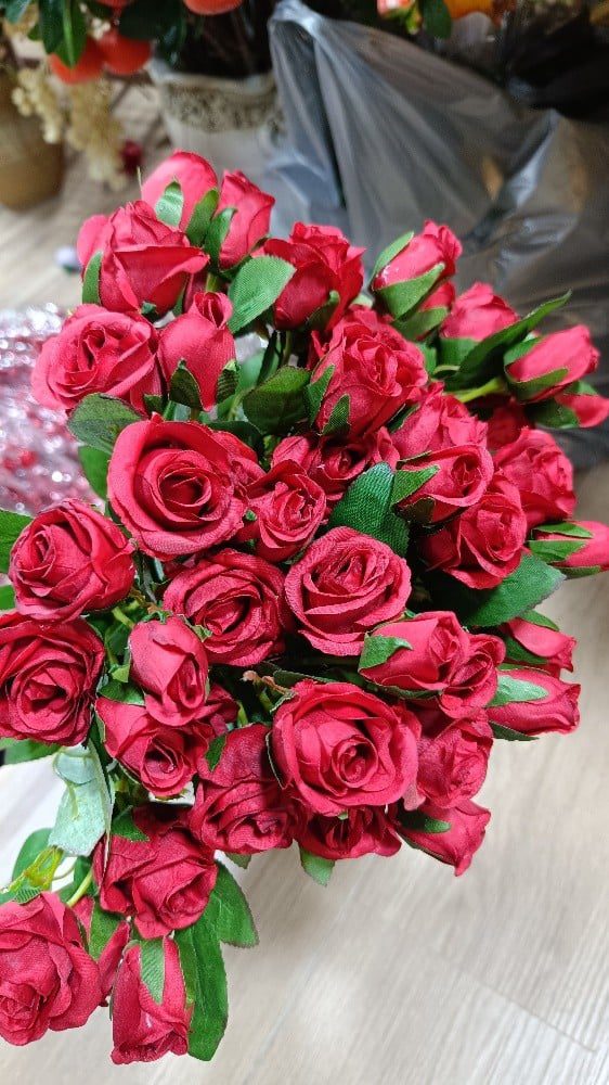 Artificial flowers