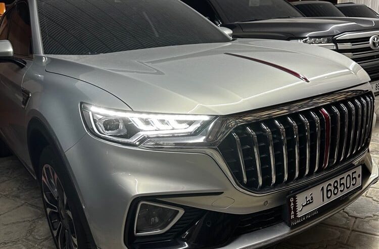 Hongqi HS5