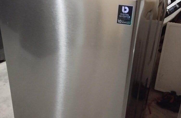 Samsung 22kg Fresh condition