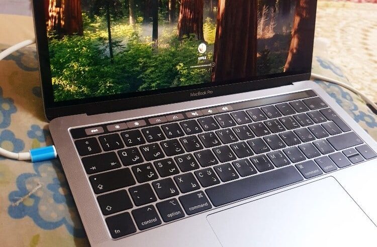 MacBook Pro 15 Touch Bar Process