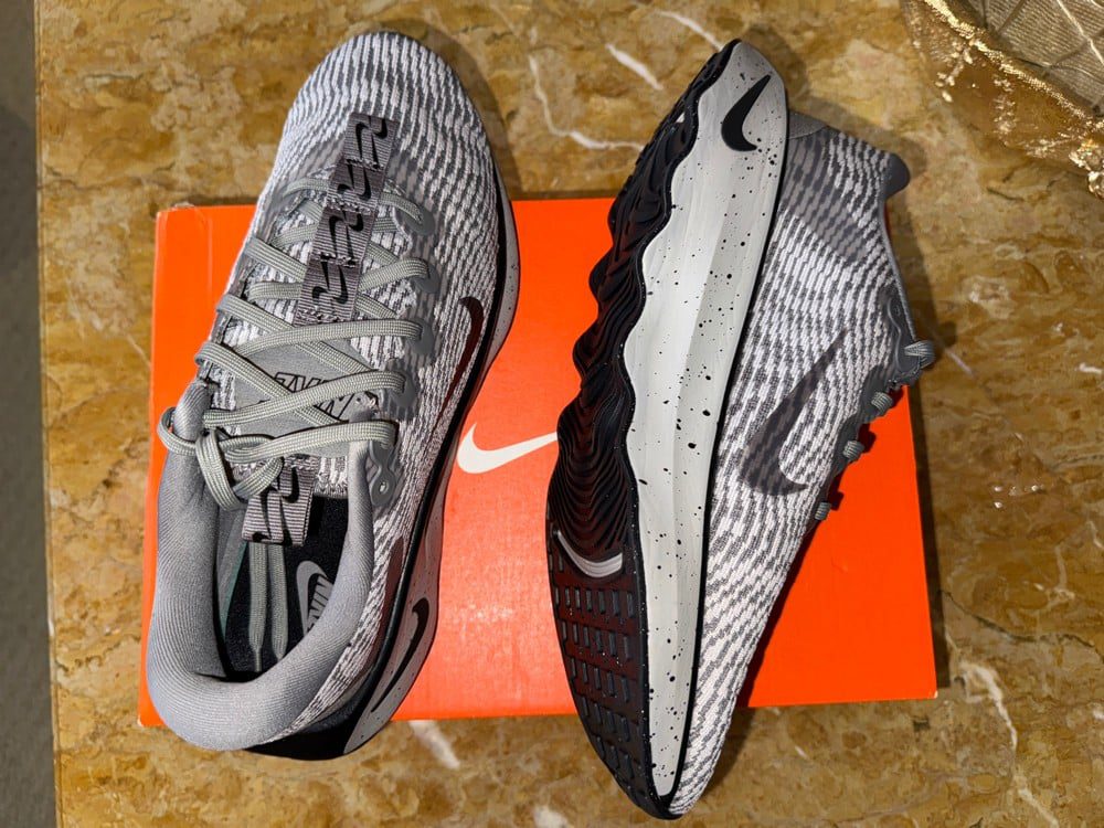 Nike Motiva – Grey (Brand New)
