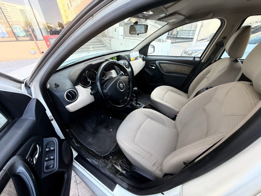 Renault duster 4*4 full option