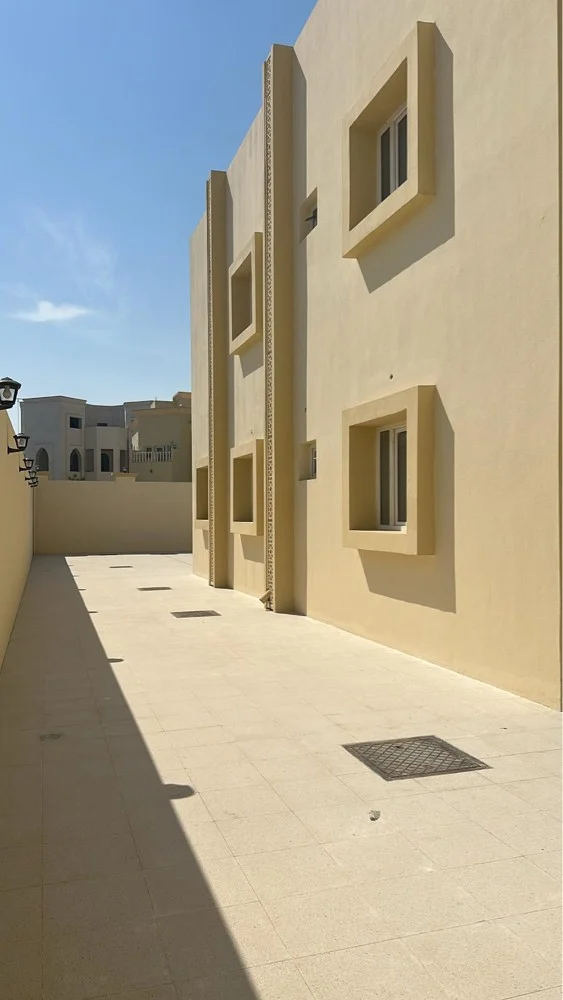 فيلا اول ساكن الوكرة مساحة ١٠٠٠