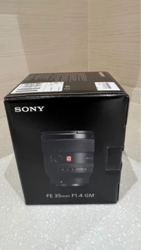 للبيع عدست سوني.       For sale: Sony lens.