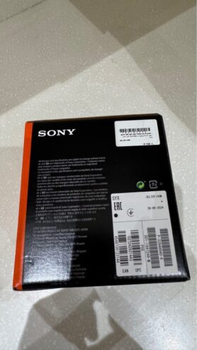 للبيع عدست سوني.       For sale: Sony lens.