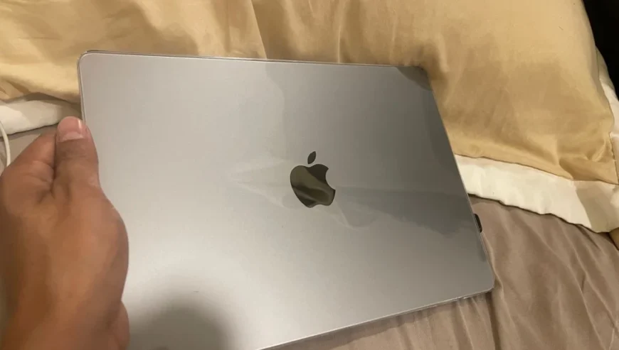MacBook m2
