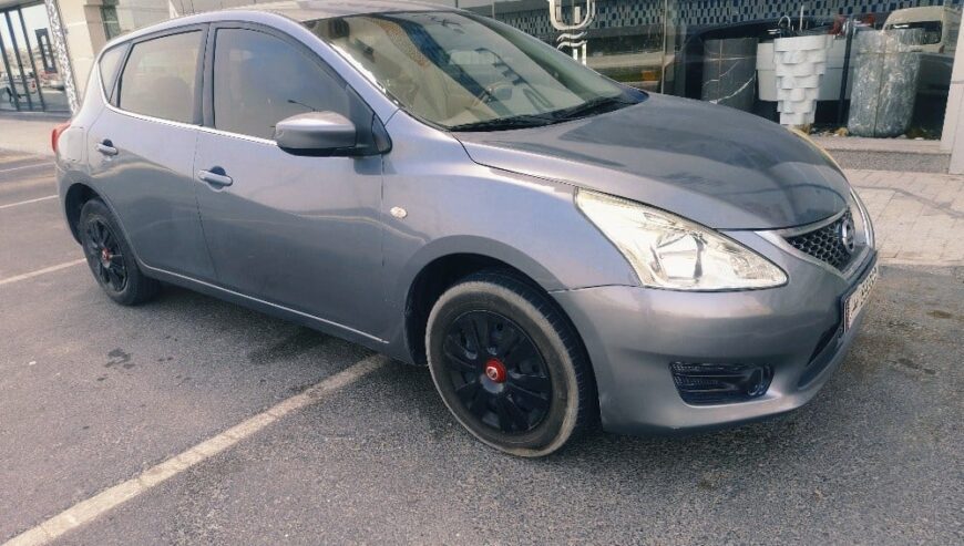 NISSAN TIDA JAPAN