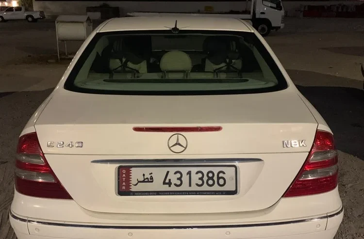 Mercedes Benz E240
