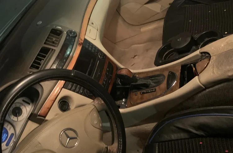 Mercedes Benz E240