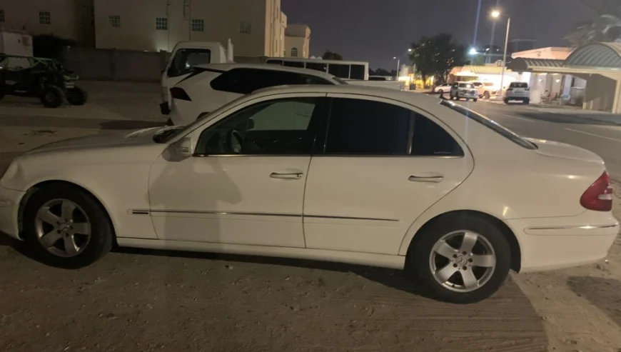Mercedes Benz E240