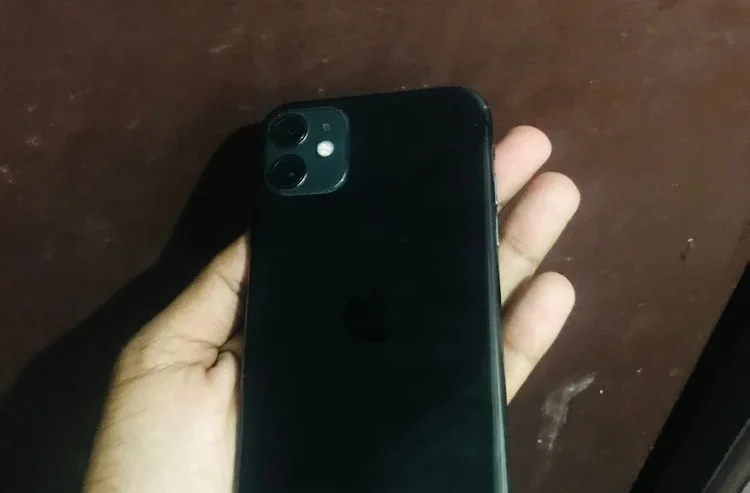 64Gb  IPhone