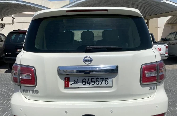 Nissan Patrol V8
