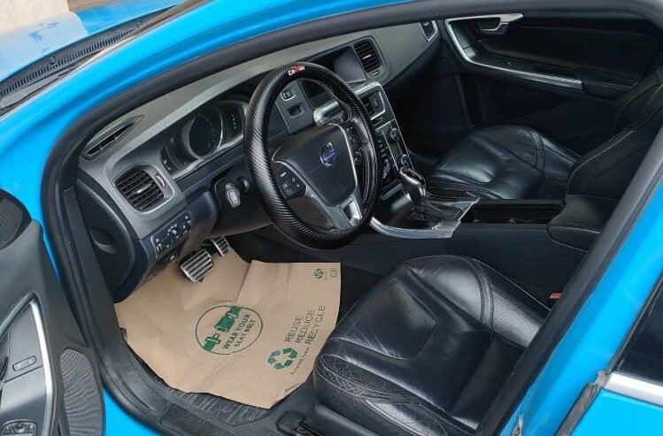 Volvo S60 T5 R-DESIGN