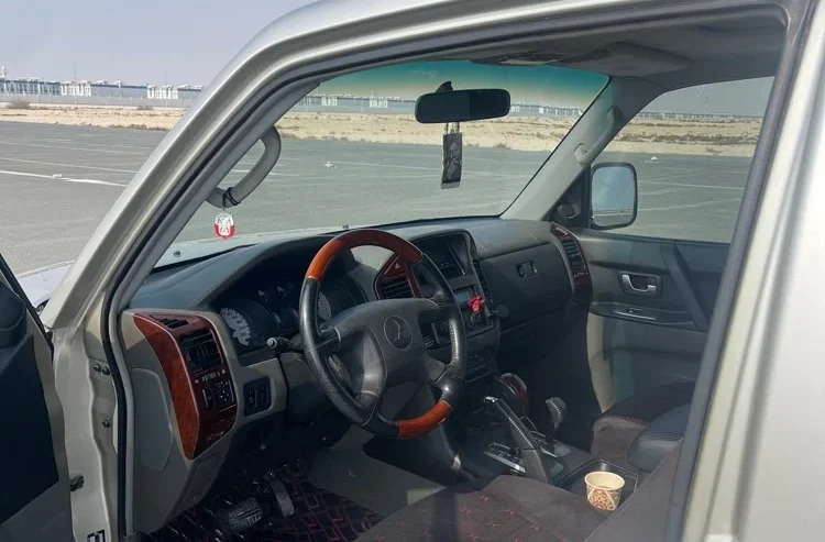 2006Mitsubishi Pajero