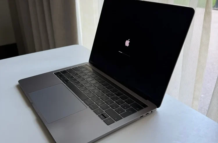 MacBook Pro 13” 2017