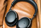 Good quality new comes with case