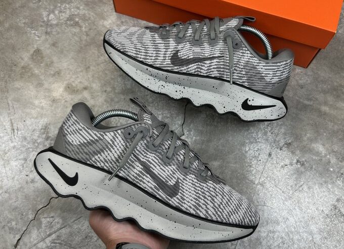 Nike Motiva – Grey (Brand New)