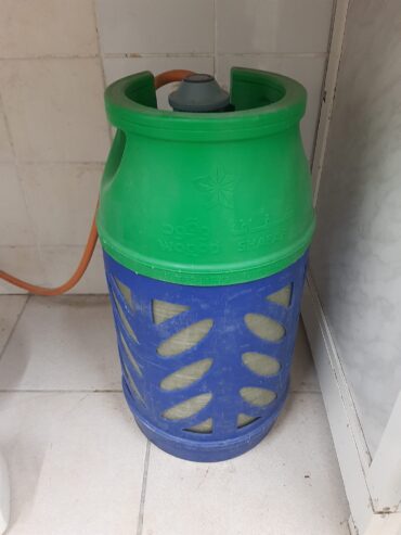 Gas cylinder with Regulator