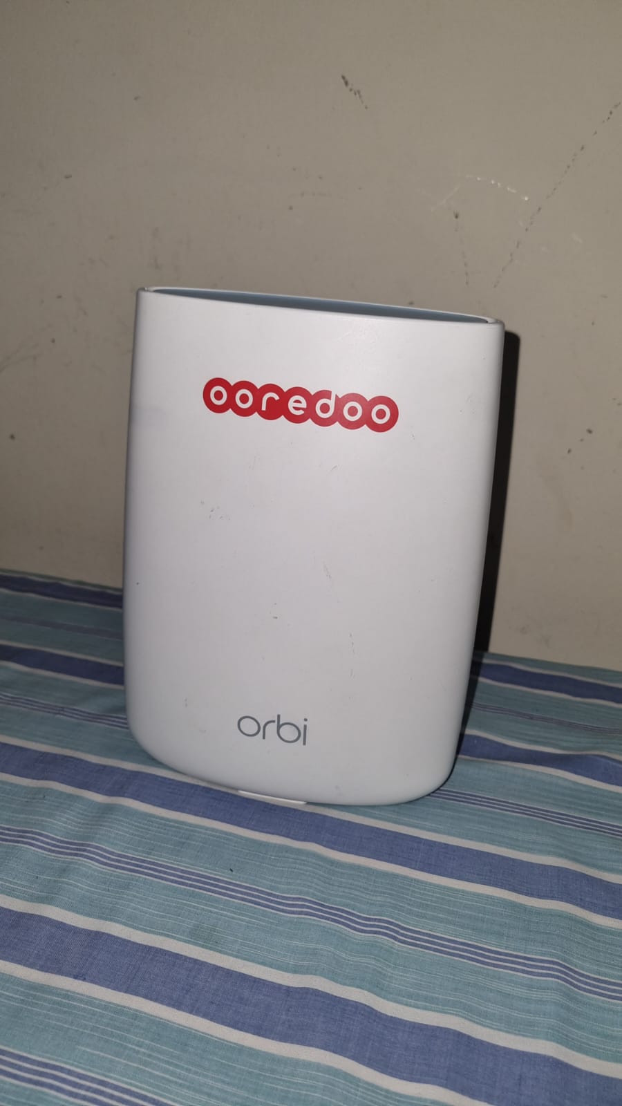 House hold items sale for cheap rate ( Table, Bucket, Chair, Curtain rod, Wifi router etc..