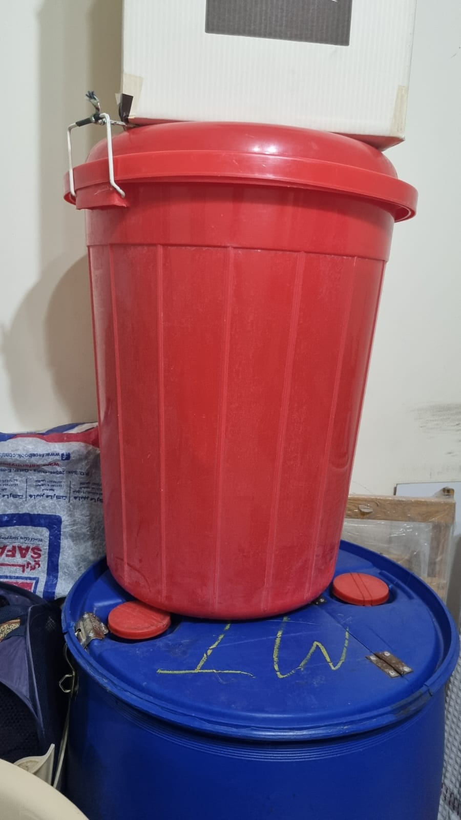 House hold items sale for cheap rate ( Table, Bucket, Chair, Curtain rod, Wifi router etc..