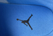 Air Jordans 1 Retro Mid University Blue