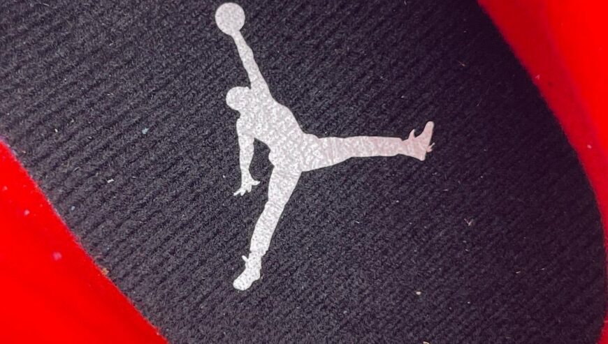 Air Jordan 5 RETRO x FIRE RED SILVER TONGUE