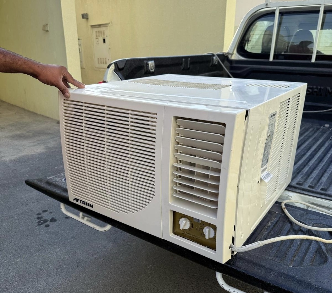 Good Ac low price best deal call me 30375744