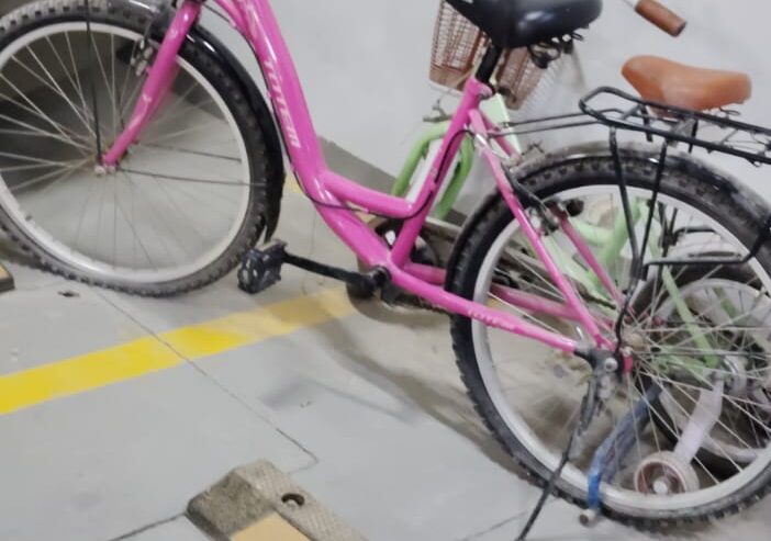 Girls cycles