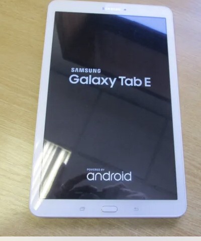 Tablet Samsung E