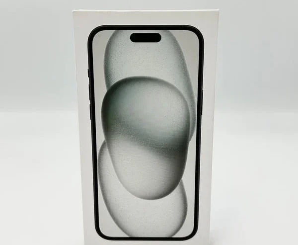 iPhone 15 | 128 GB |