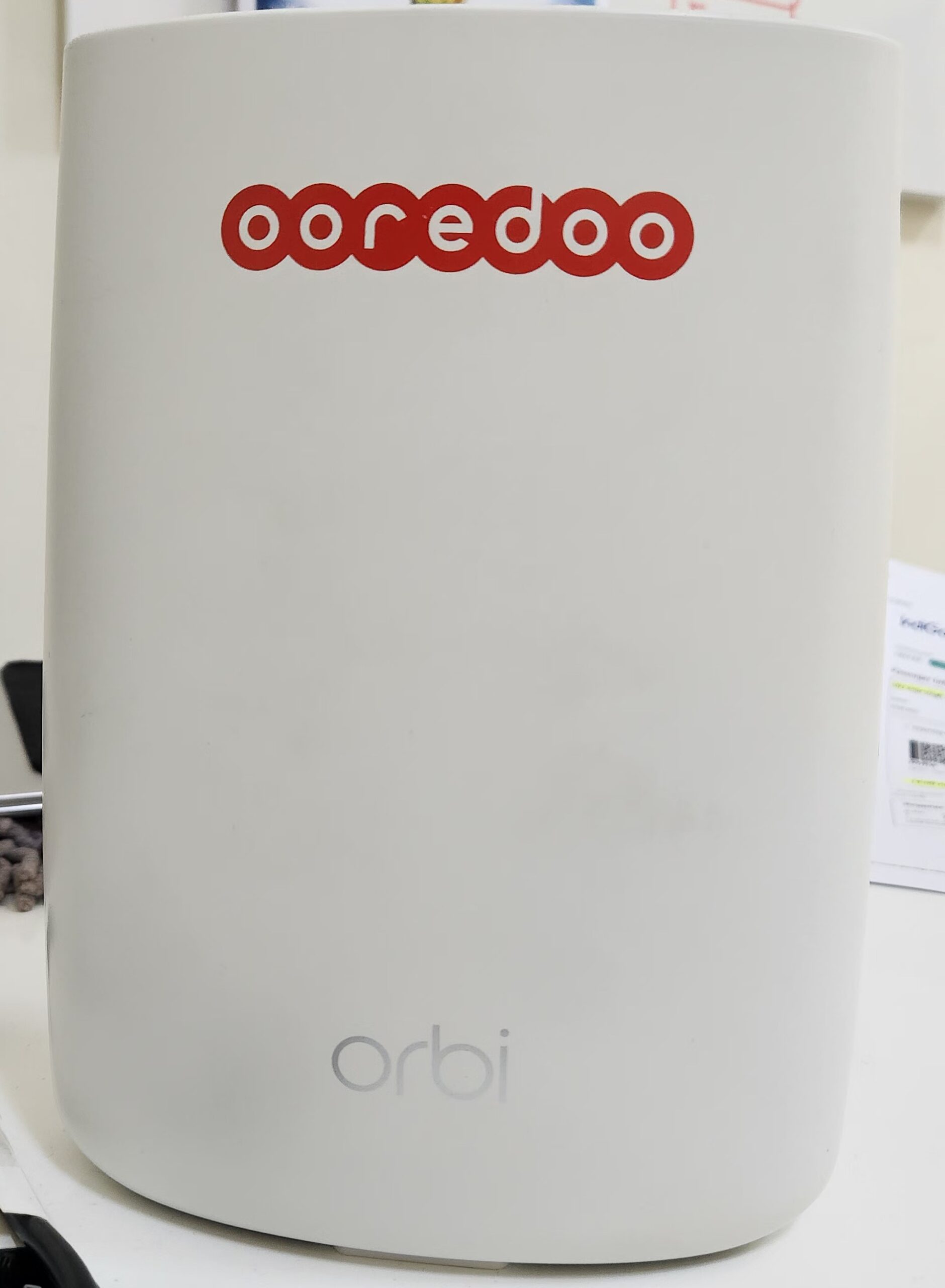 New Netgear Orbi Hub RBR50v2, 3Gbps 5G WiFi Router with all accessories in excellent condition