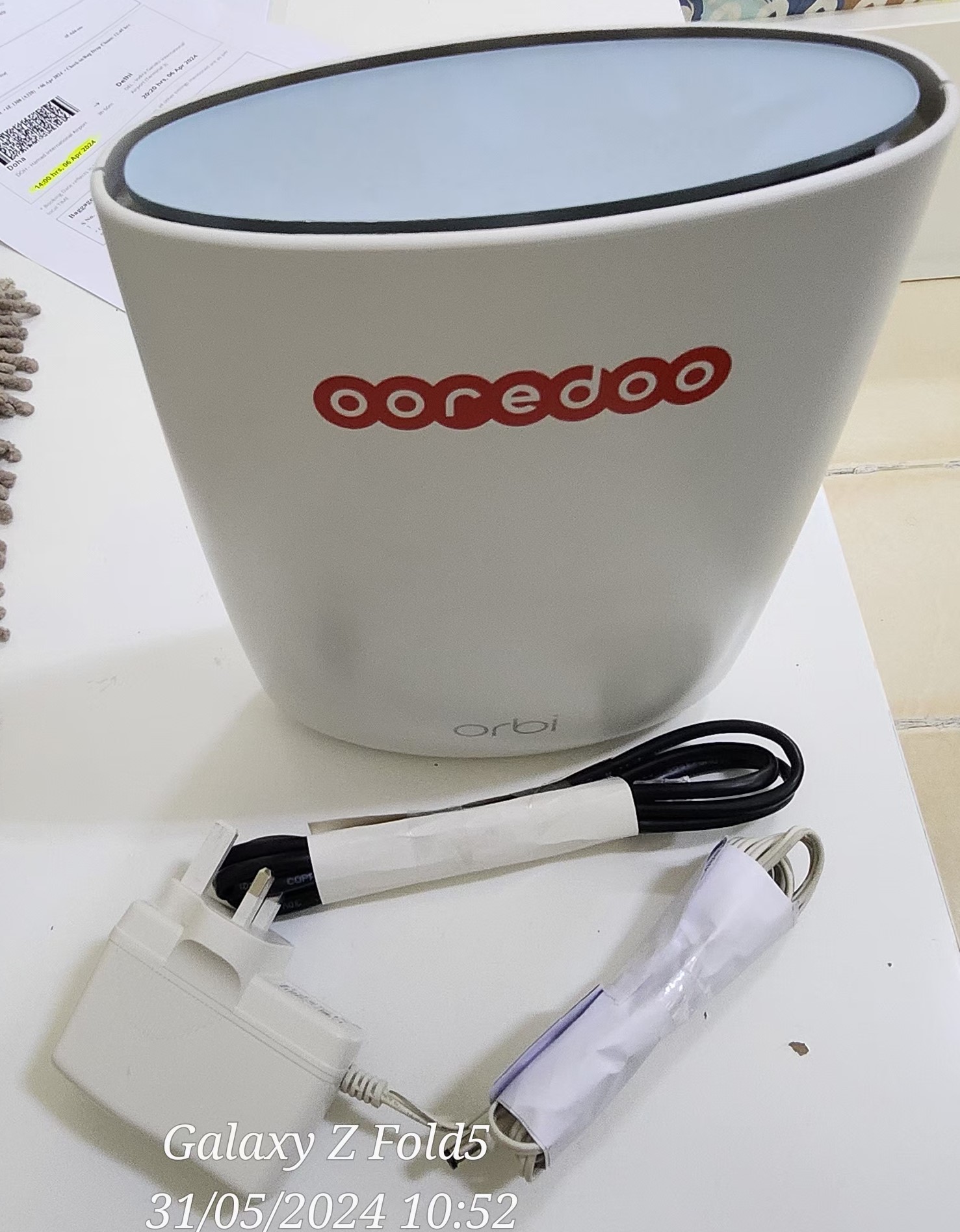 New Netgear Orbi Hub RBR50v2, 3Gbps 5G WiFi Router with all accessories in excellent condition