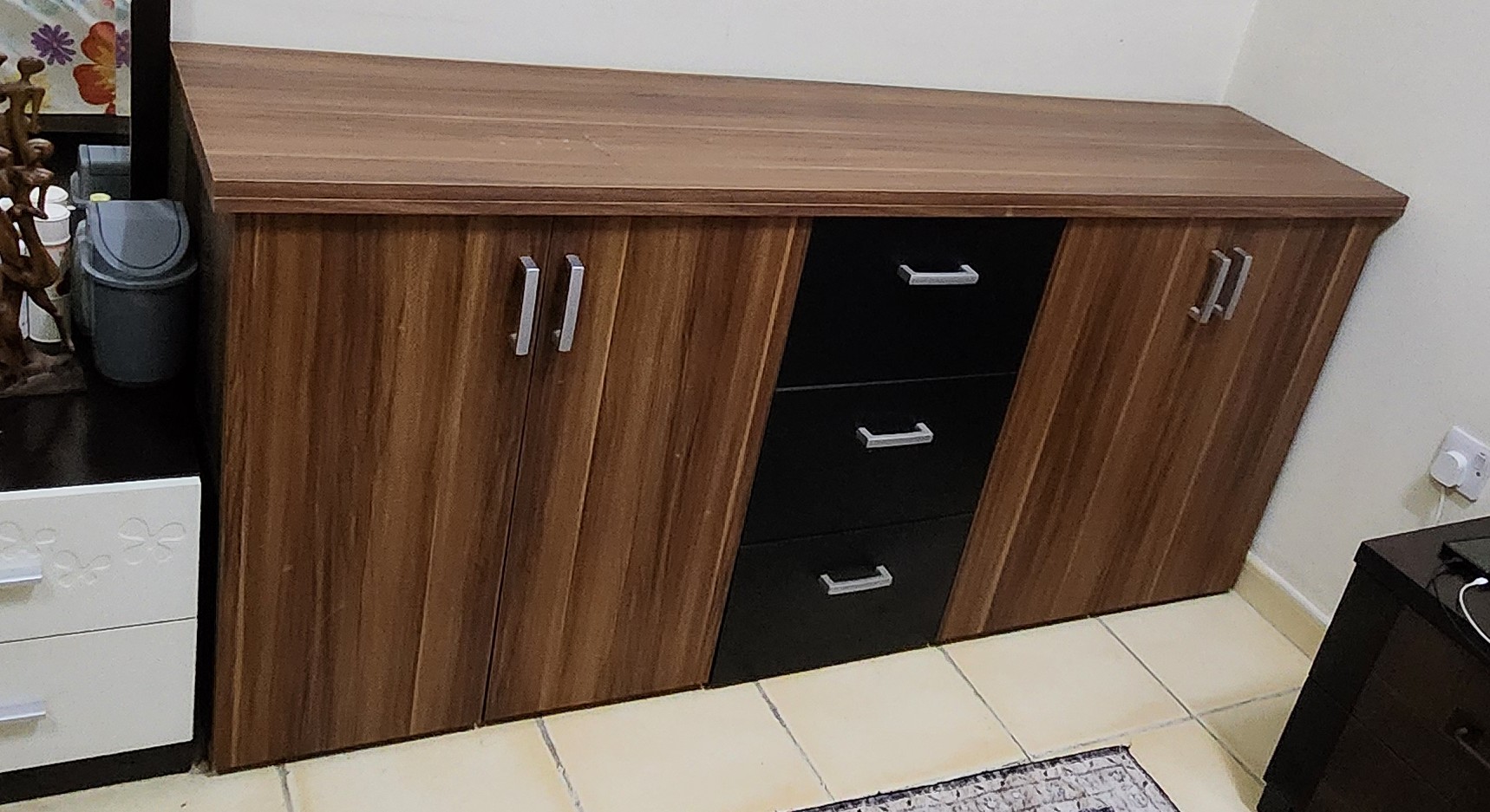 Cabinet (180x80x 43) from PAN-HOME for Sale – Good Condition