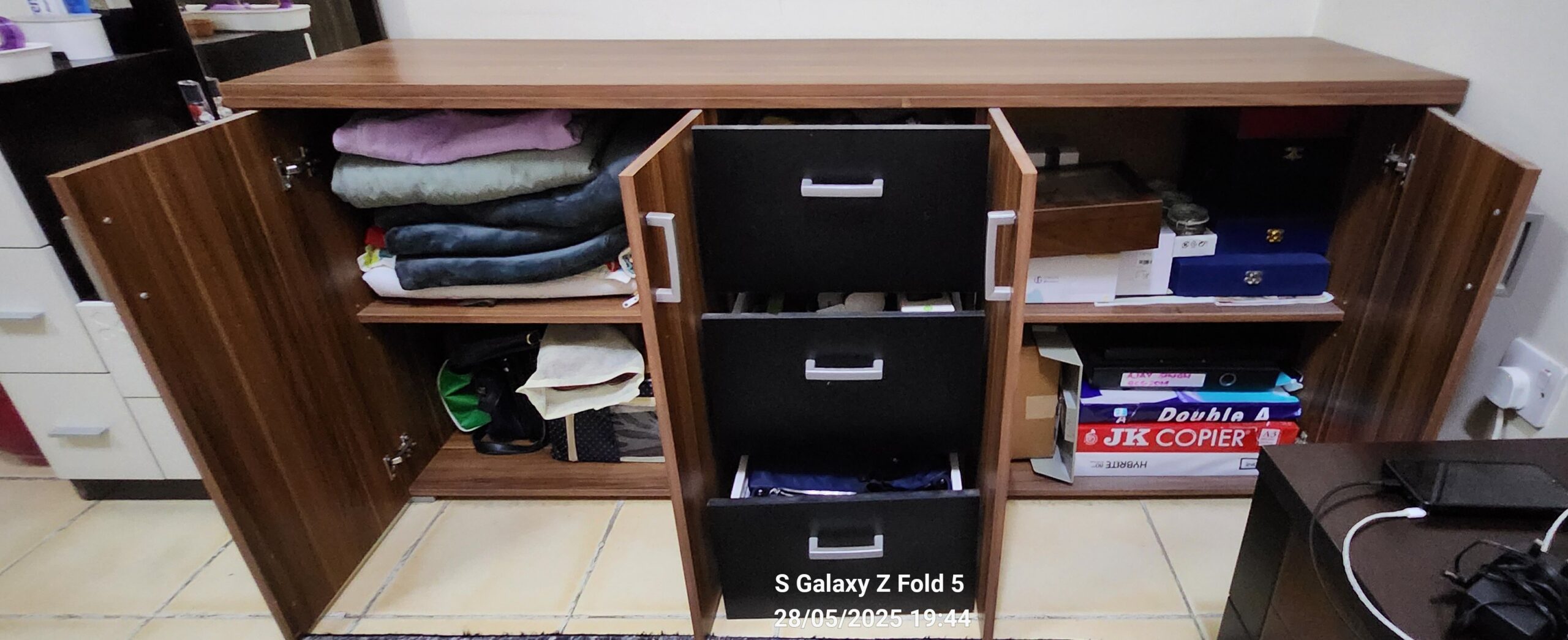 Cabinet (180x80x 43) from PAN-HOME for Sale – Good Condition