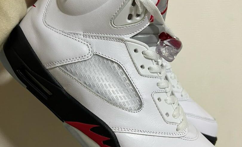 Air Jordan 5 RETRO x FIRE RED SILVER TONGUE